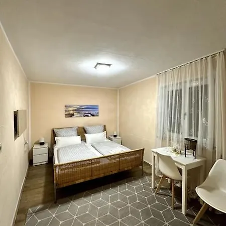 Small Studio For Two - Ferienwohnung Fuer Zwei Bad Reichenhall Buitenkant foto